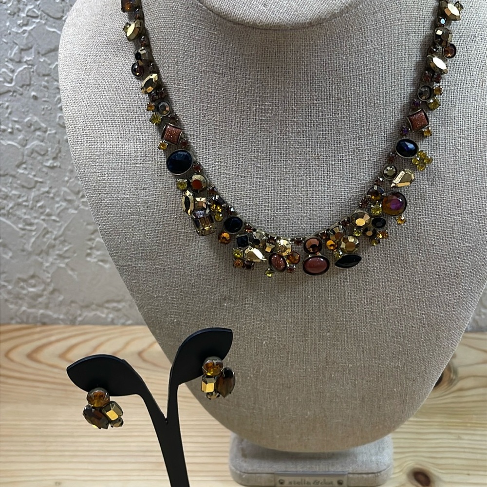 Vintage Sorrelli Multi-Stone Necklace And Sorrelli Earrings❄️